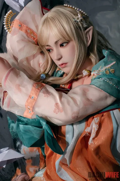 Bezlya Doll 三色堇 160cm Bカップ
