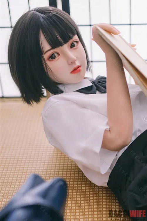 Bezlya Doll L1 149cm Cカップ